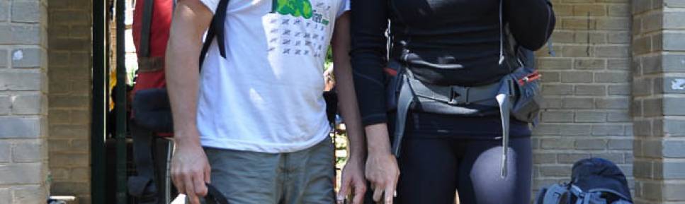 Prontos para começar a caminhada de três dias até Teresópolis, ainda na entrada do Parque Nacional da Serra dos Órgãos, no lado de Petrópolis, no Rio de Janeiro